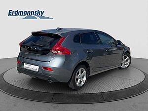 Volvo  V40 D4 (140KW/190PS) Momentum aut.